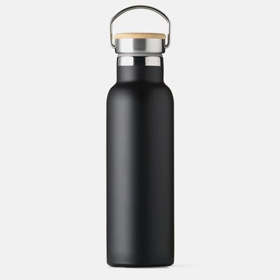 210511_BrandTasmania_Ecom_6200_sRGB_WebRes bottle mockup